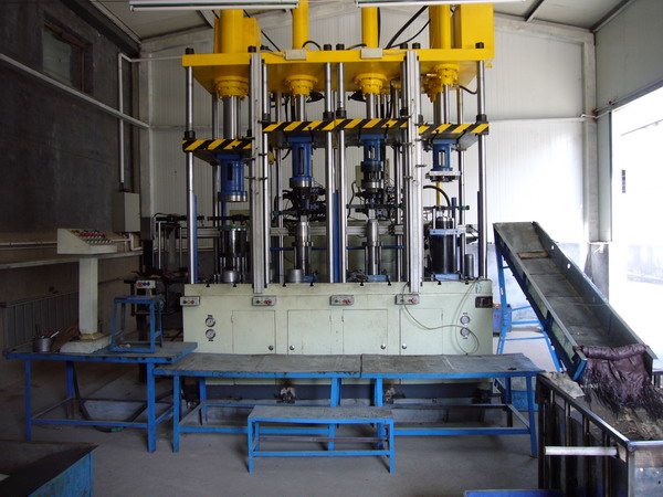 汽車(chē)濾清器專(zhuān)用殼體自動(dòng)拉伸機(jī)